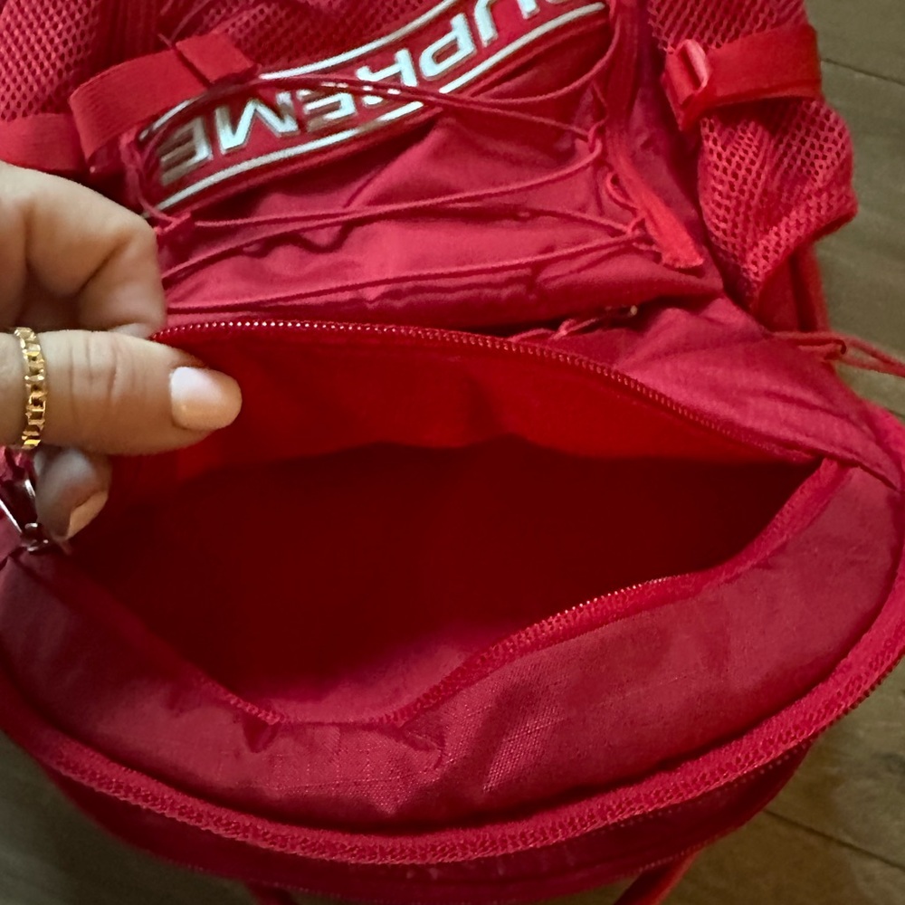 Supreme backpack ‘red’ brand new 100% Authentic with tags - Picture 2 of 7